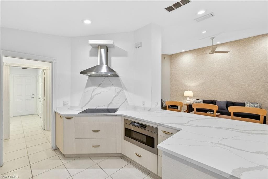7114 Marconi CT NAPLES, FL 34114