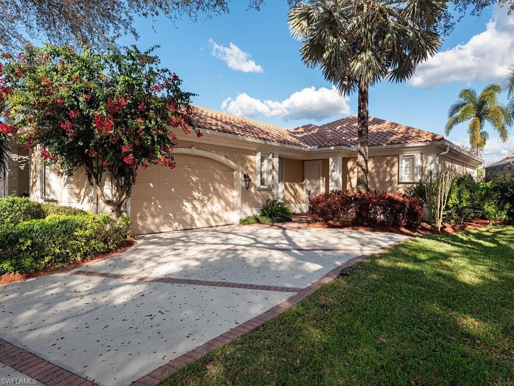 963 Fountain RUN NAPLES, FL 34119