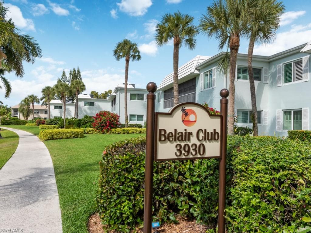 3930 Belair LN 104 NAPLES, FL 34103