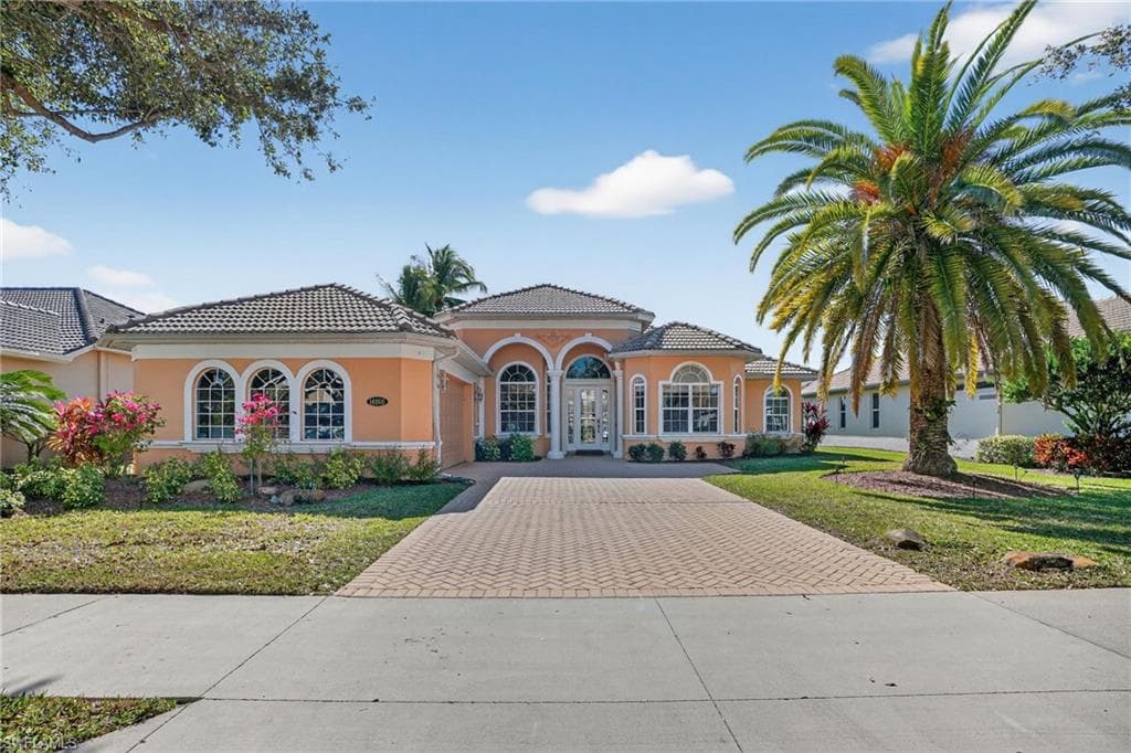 14806 Fripp Island CT NAPLES, FL 34119