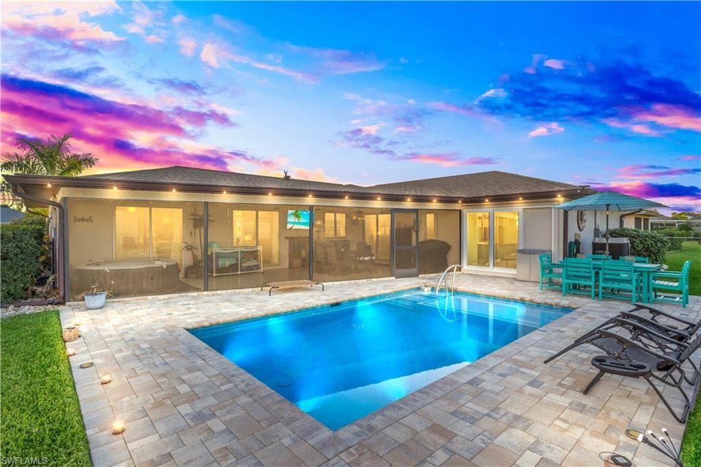 1127 SE 21st TER CAPE CORAL, FL 33990