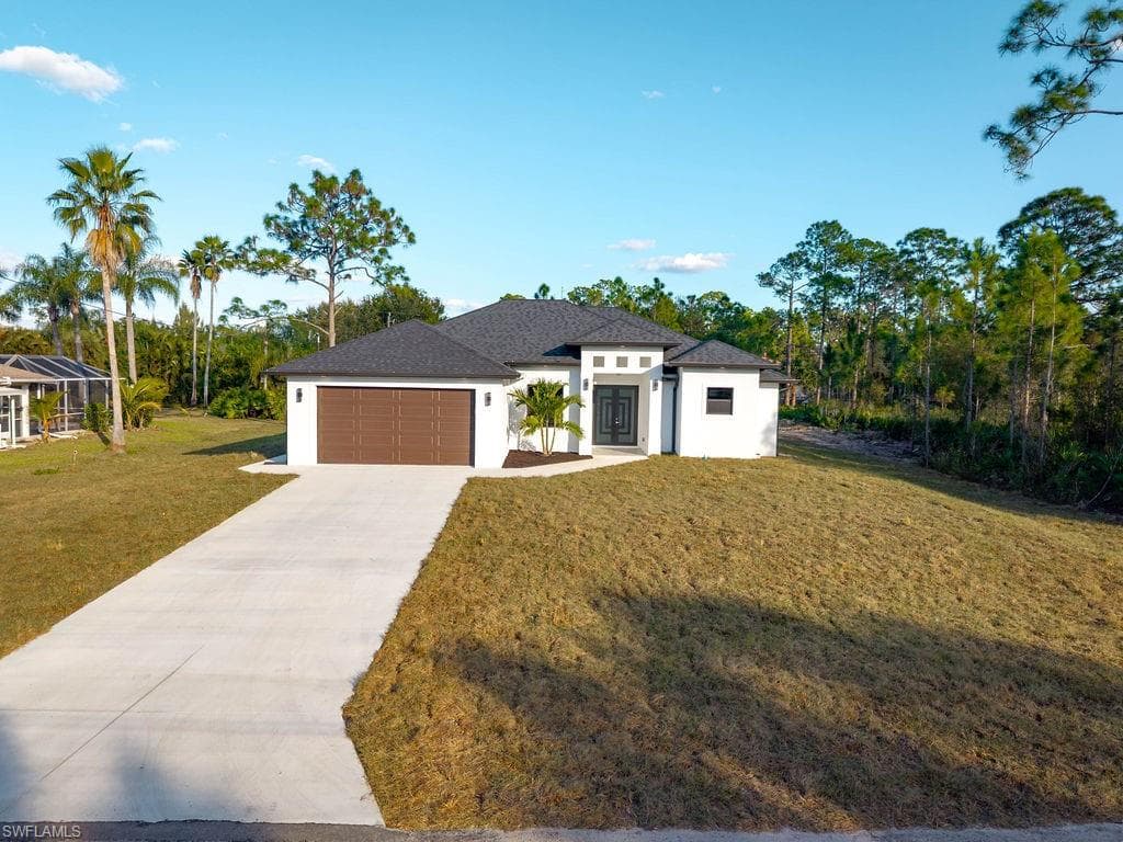 916 Jefferson AVE LEHIGH ACRES, FL 33936