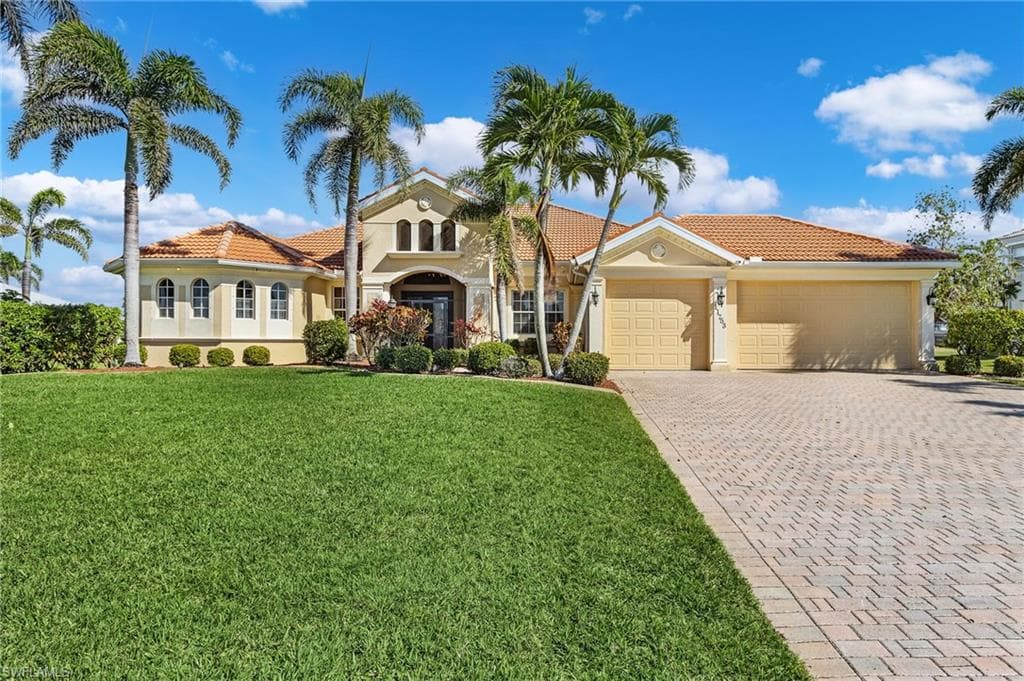 11753 Lady Anne CIR CAPE CORAL, FL 33991