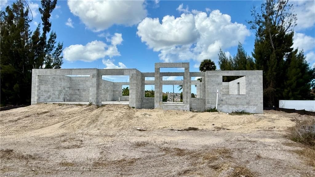 2310 NW 35th PL CAPE CORAL, FL 33993