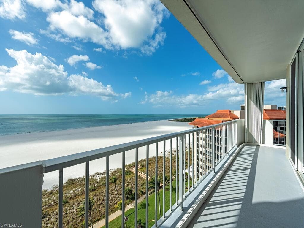 140 Seaview CT 1405N MARCO ISLAND, FL 34145