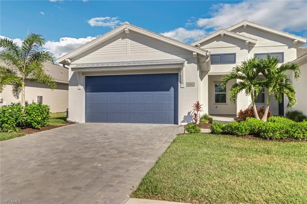 9084 Saint Lucia DR NAPLES, FL 34114