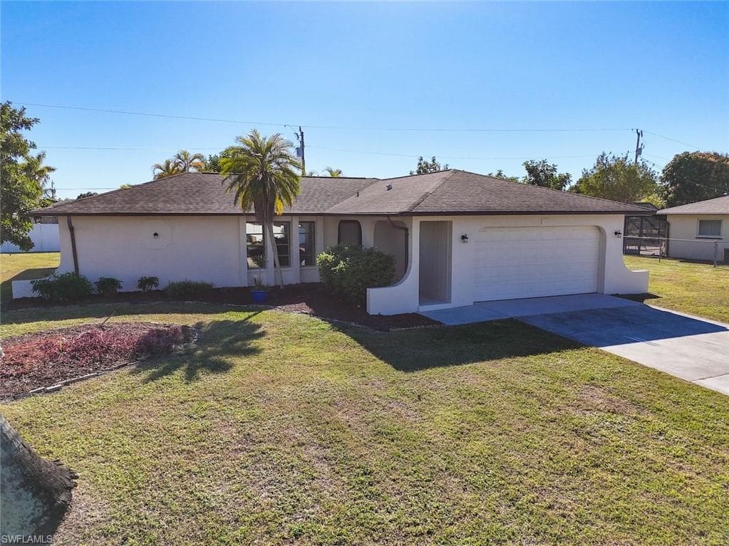 920 SE 17th TER CAPE CORAL, FL 33990