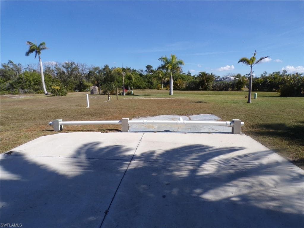 142 Barbados WAY FORT MYERS BEACH, FL 33931
