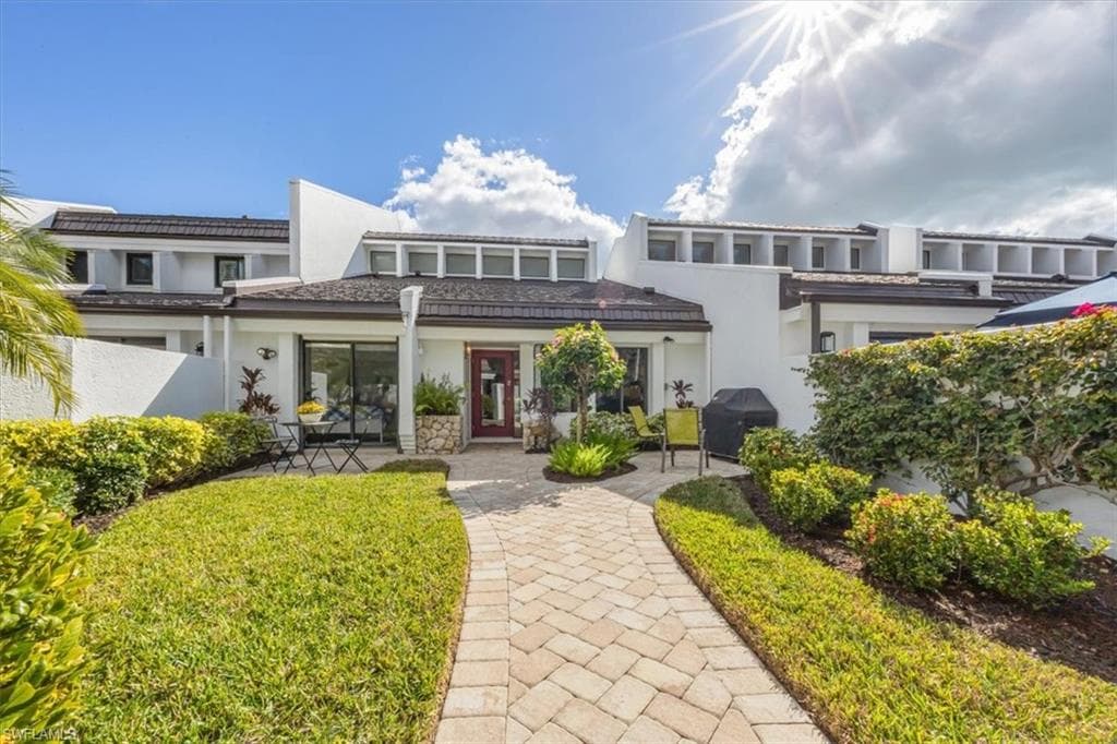 190 Bears Paw TRL NAPLES, FL 34105