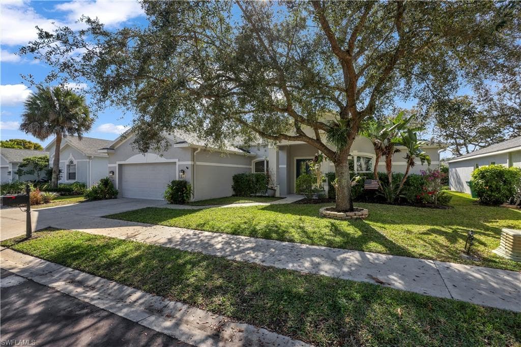 327 Burnt Pine DR NAPLES, FL 34119