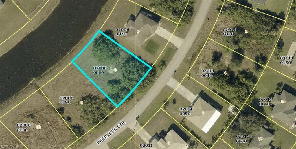 516 Peerless CIR LEHIGH ACRES, FL 33974