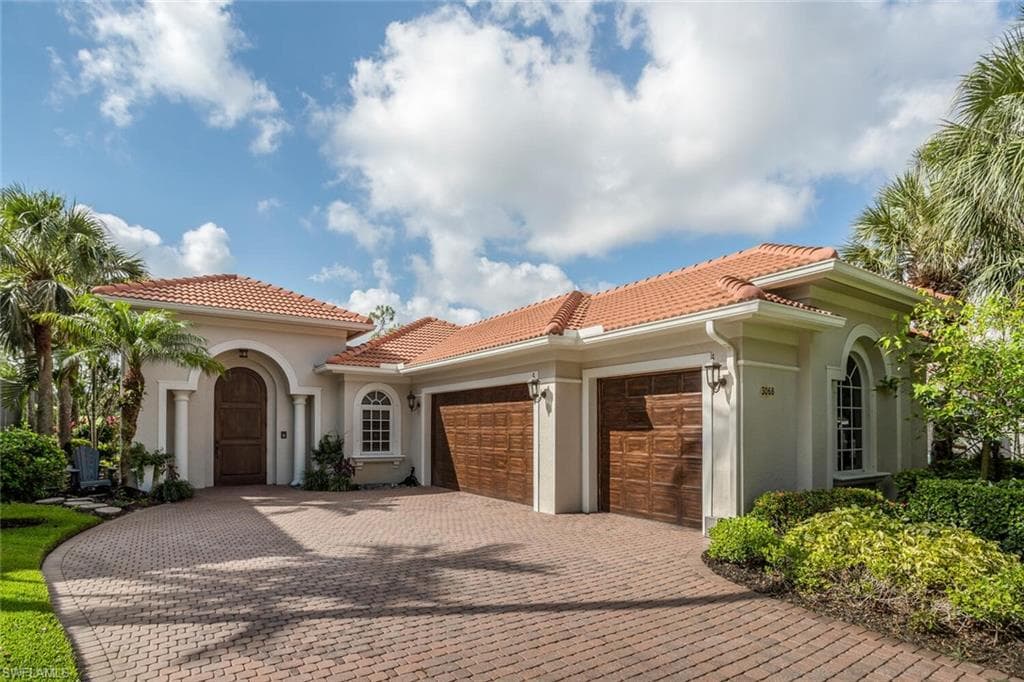 3068 Terramar DR NAPLES, FL 34119