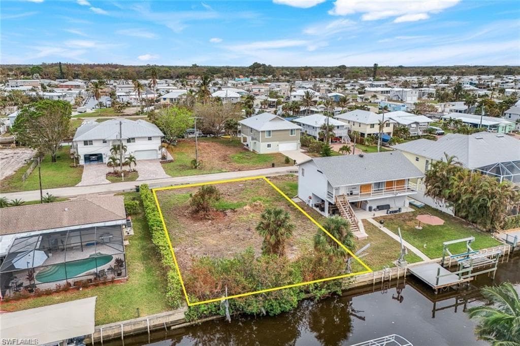 24533 Redfish ST BONITA SPRINGS, FL 34134