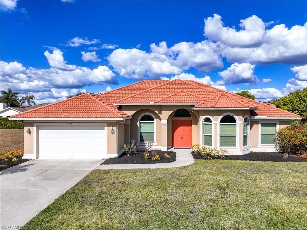 9882 El Greco CIR BONITA SPRINGS, FL 34135