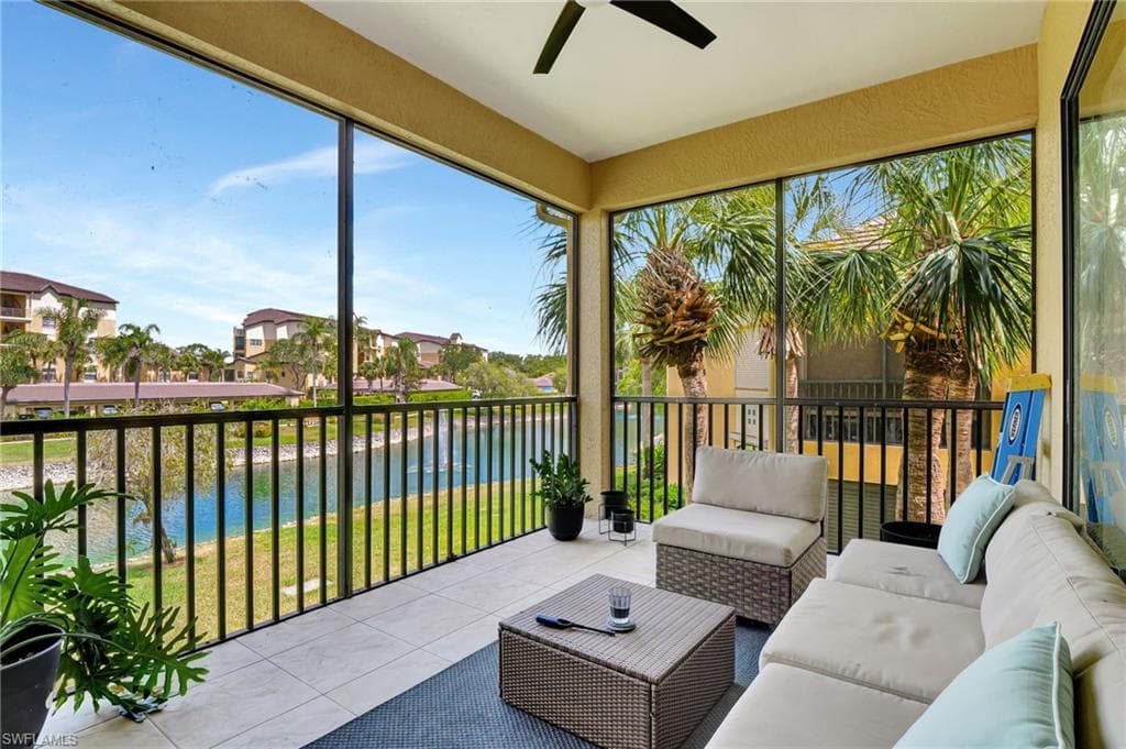 190 Vintage CIR 202 NAPLES, FL 34119