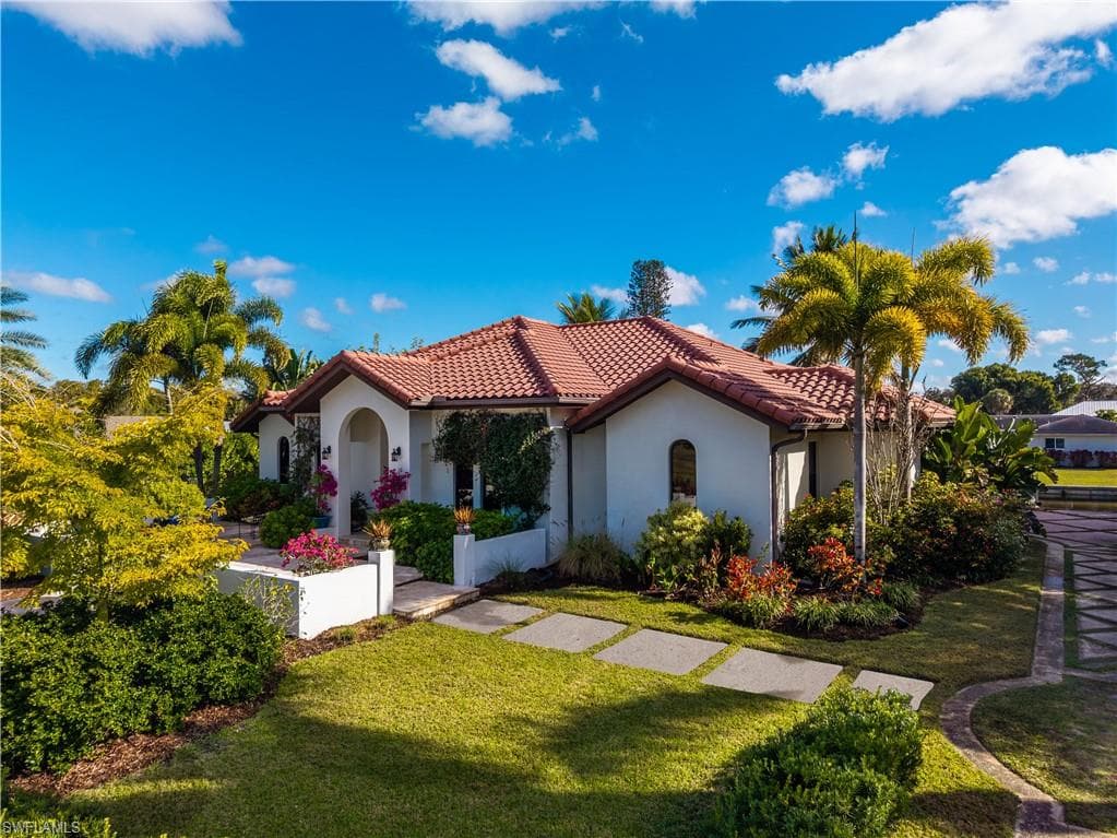 1971 Mitchell AVE ALVA, FL 33920