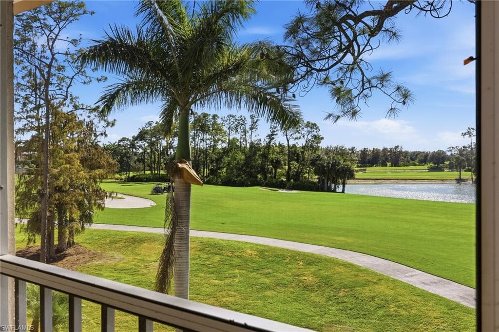 7340 Glenmoor LN 3310 NAPLES, FL 34104
