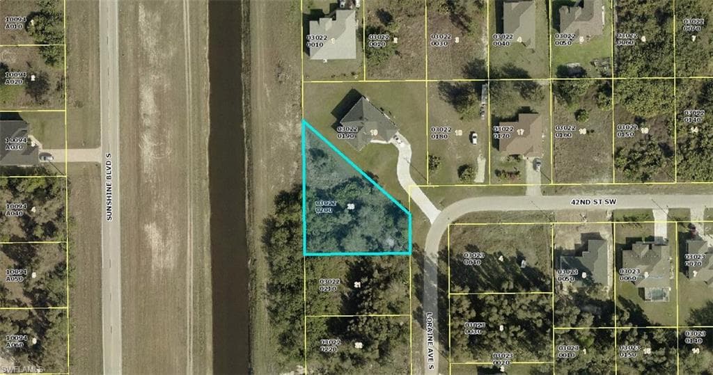 4200 Loraine AVE S LEHIGH ACRES, FL 33976