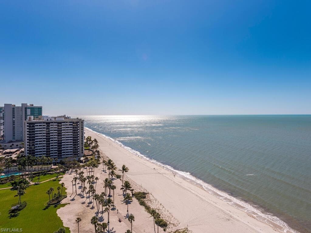 4051 Gulf Shore BLVD N PH205 NAPLES, FL 34103