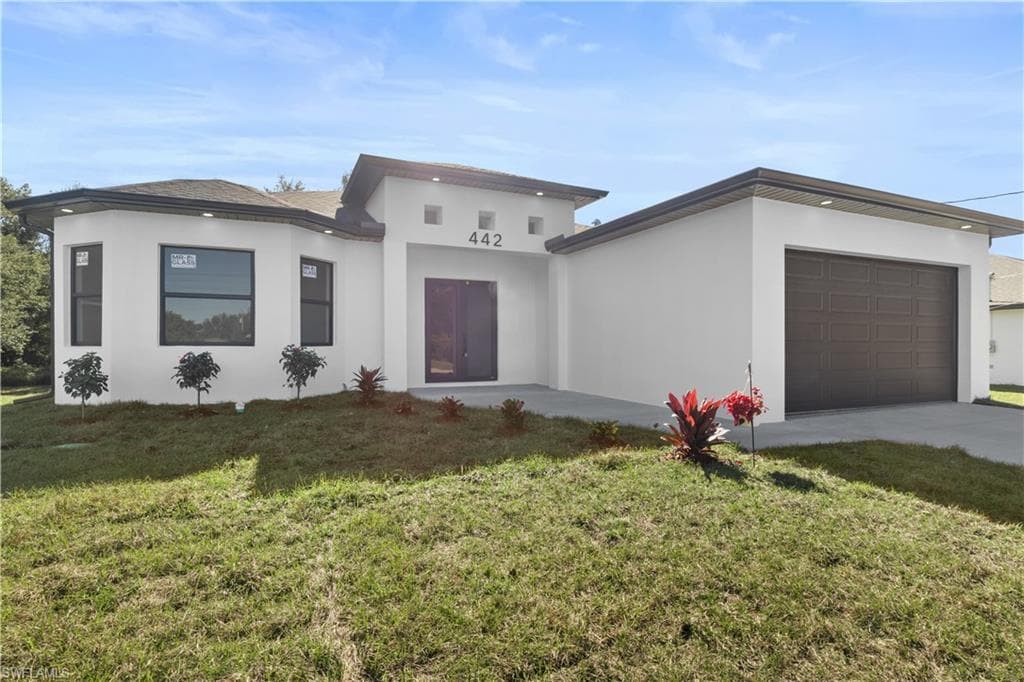 442 Poplar ST LEHIGH ACRES, FL 33974