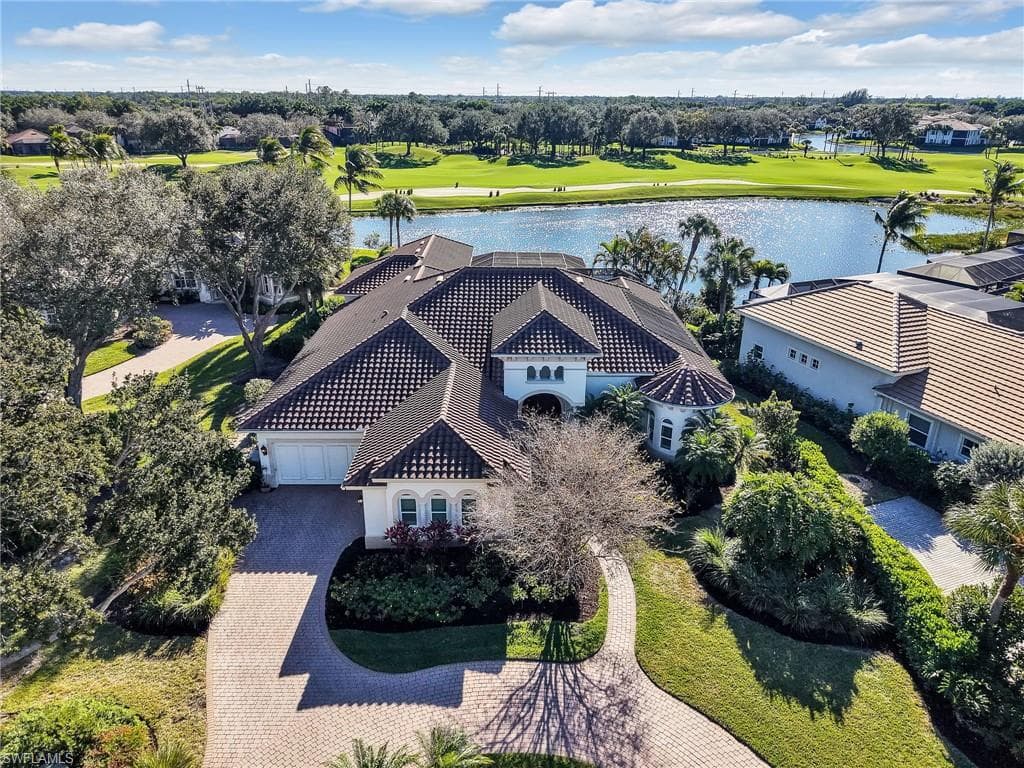 2984 Saint Barnabas CT NAPLES, FL 34105