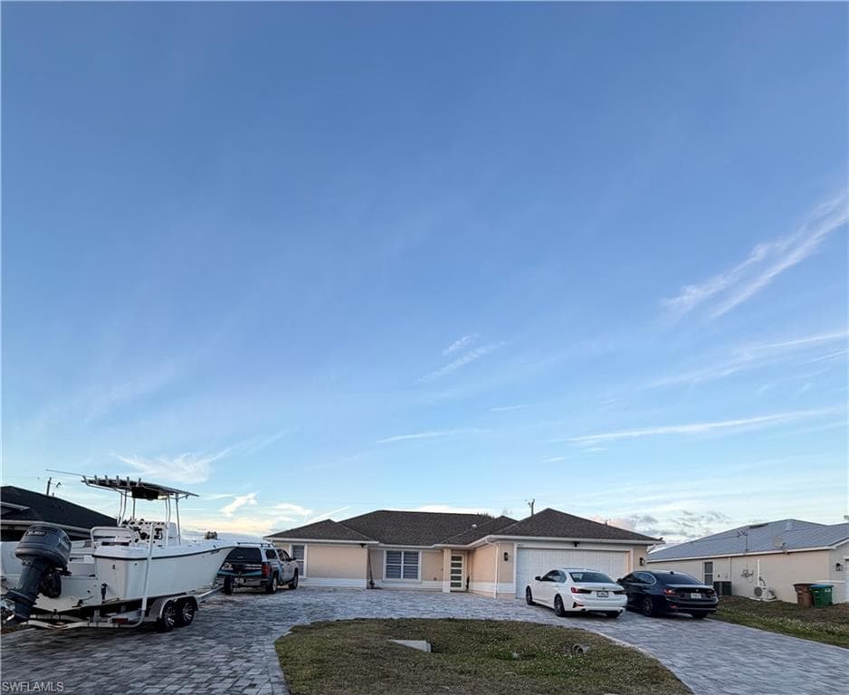 1421 NE 9th TER CAPE CORAL, FL 33909