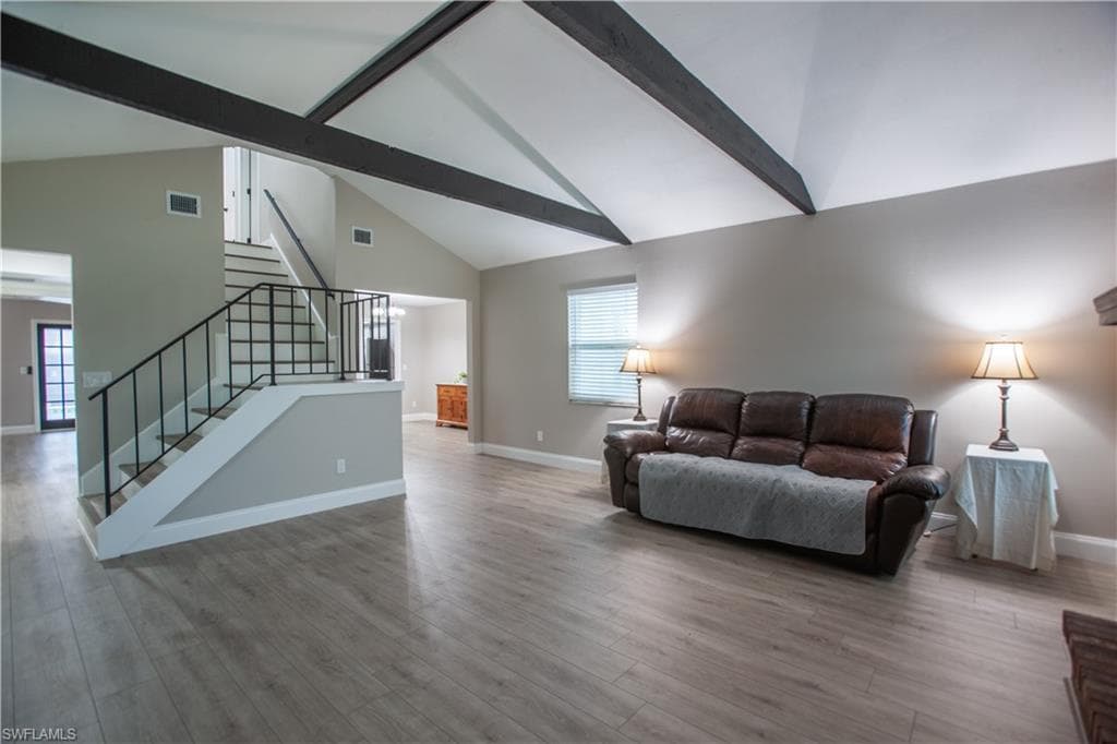 195 E Mariana AVE NORTH FORT MYERS, FL 33917
