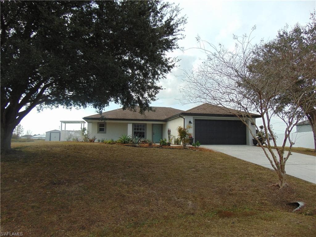 9012 E Mac CT LABELLE, FL 33935