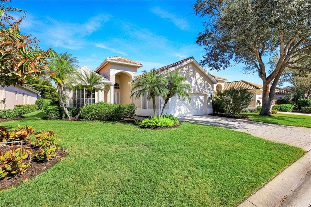 24709 Hollybrier LN BONITA SPRINGS, FL 34134