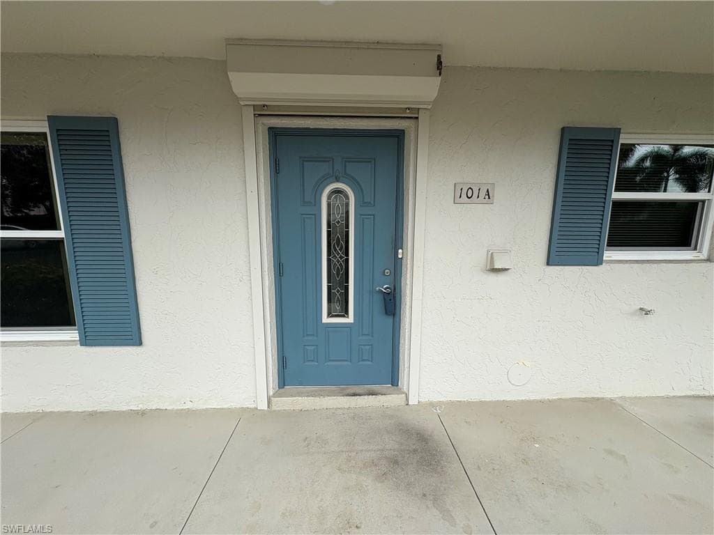 325 Charlemagne 101A NAPLES, FL 34112