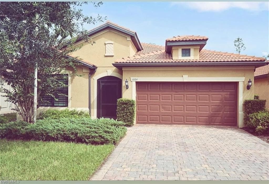 6604 Ensor CT FORT MYERS, FL 33966