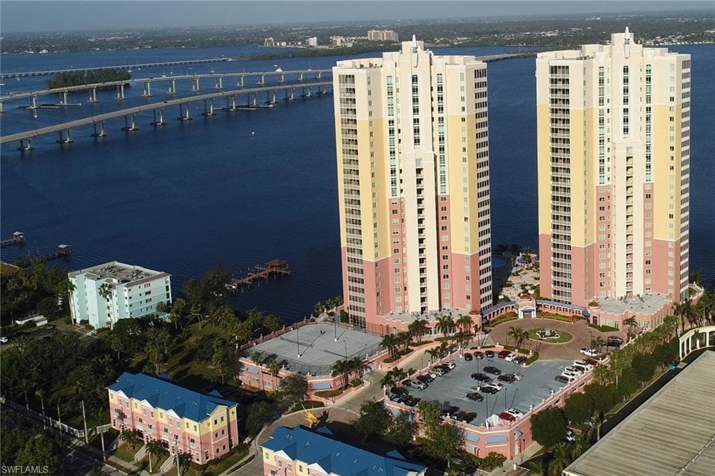 2743 1st ST 505 FORT MYERS, FL 33916
