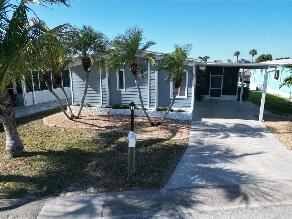 17810 Bryan CT FORT MYERS BEACH, FL 33931