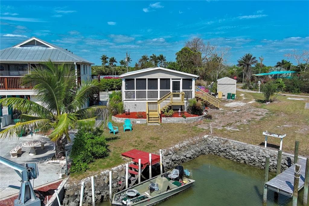 177 Lopez LN CHOKOLOSKEE, FL 34138