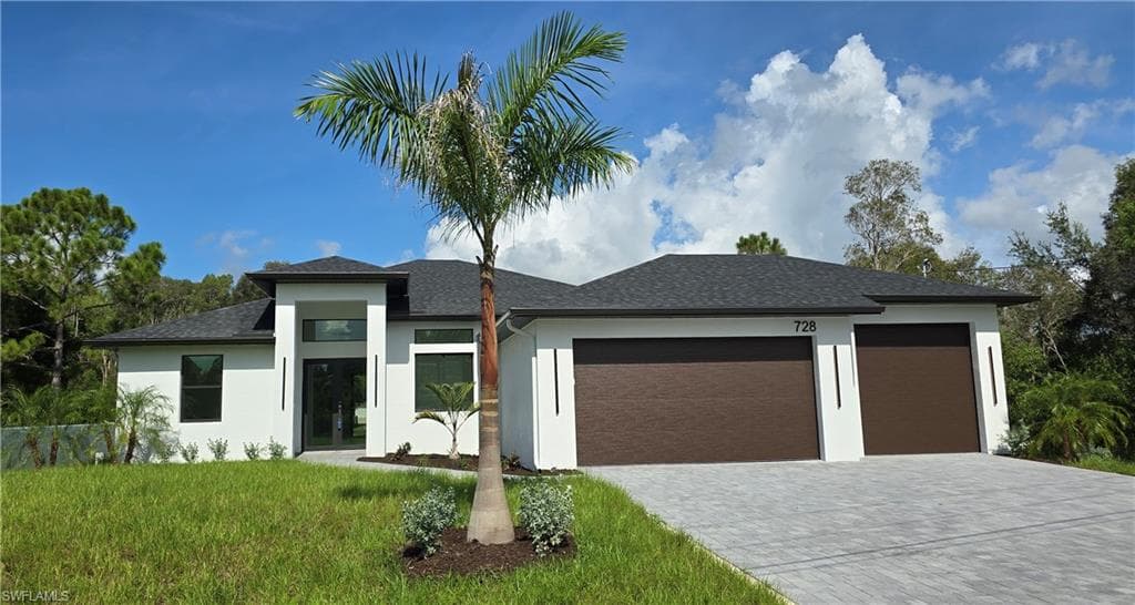728 La Plata AVE LEHIGH ACRES, FL 33974