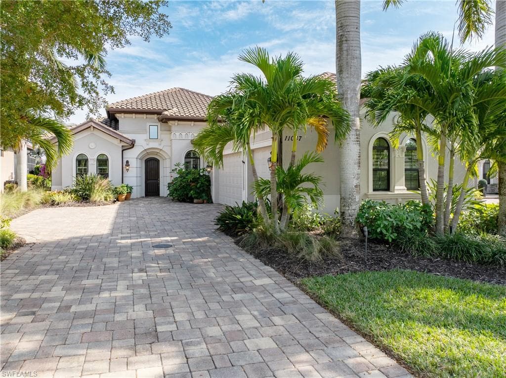 11047 Esteban DR FORT MYERS, FL 33912