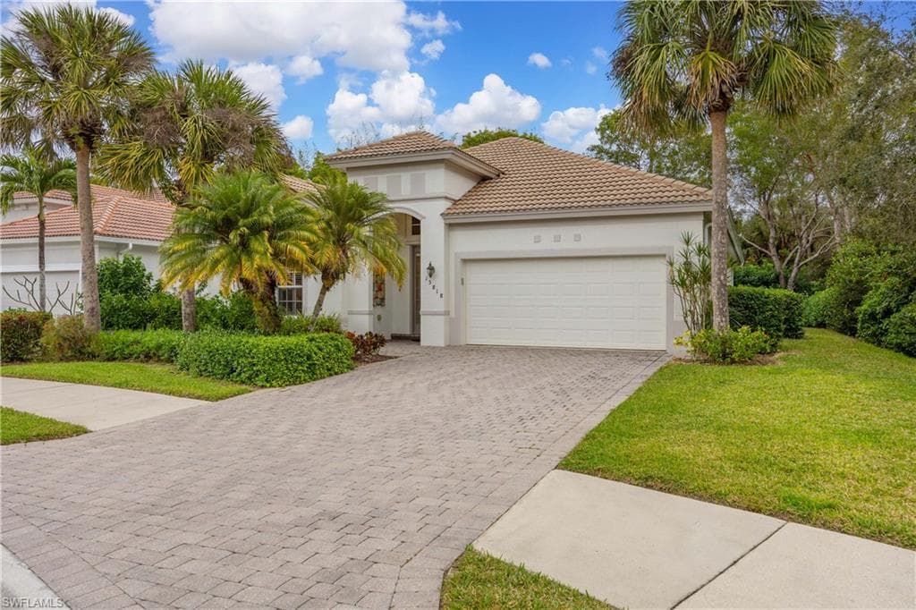 15818 Delaplata LN NAPLES, FL 34110