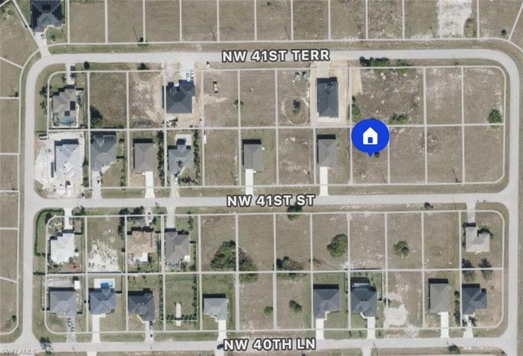 3813 41st ST CAPE CORAL, FL 33993