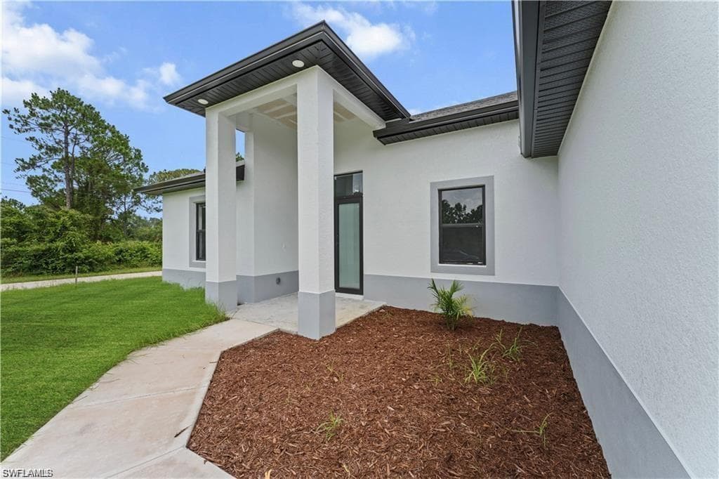 1210 CLAYTON AVE LEHIGH ACRES, FL 33972