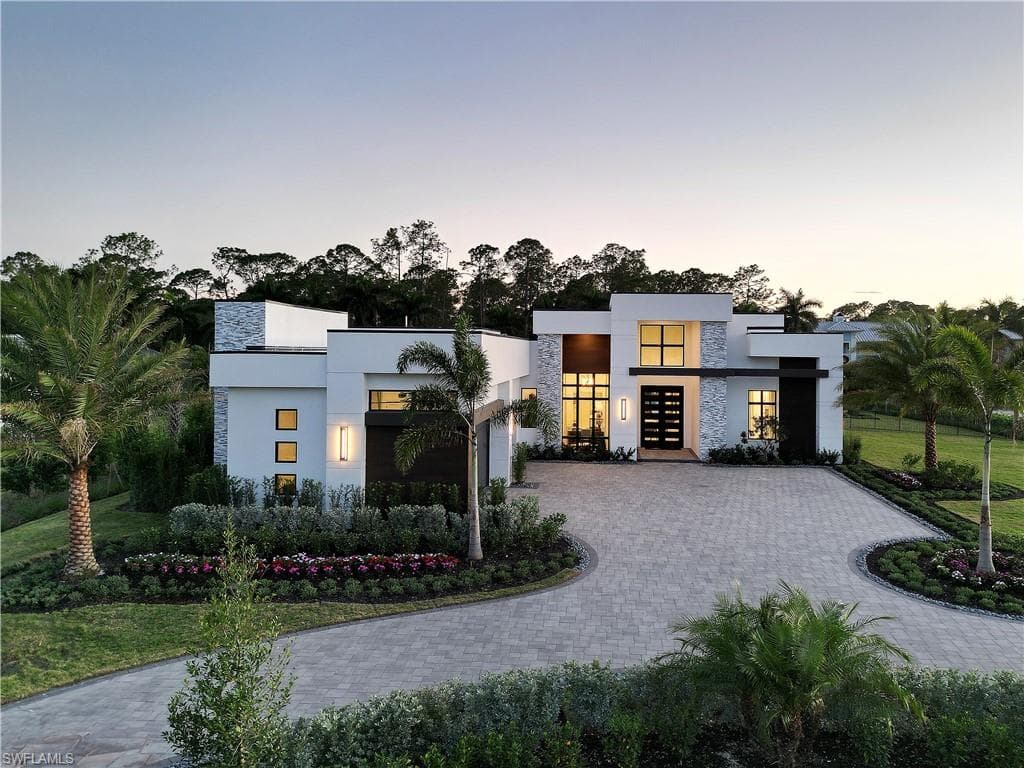 3054 Ravenna AVE NAPLES, FL 34120