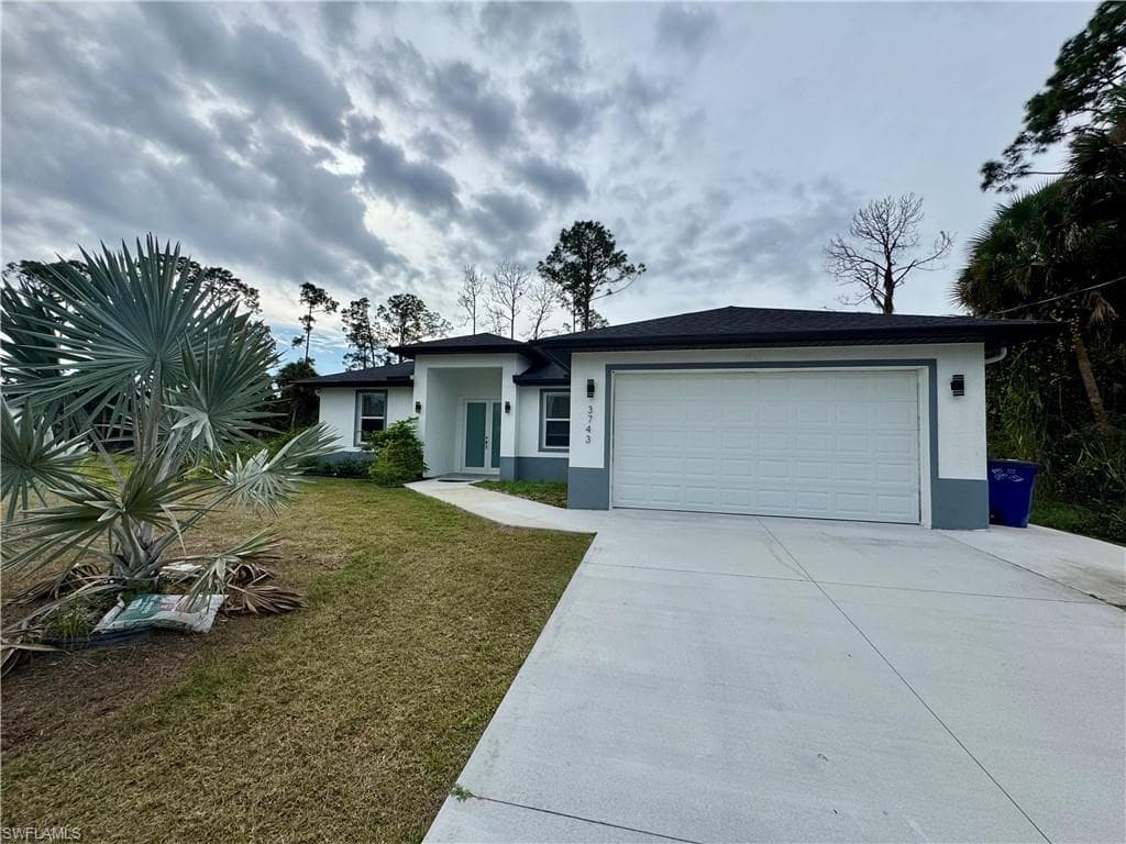 3743 Kenyon ST FORT MYERS, FL 33905