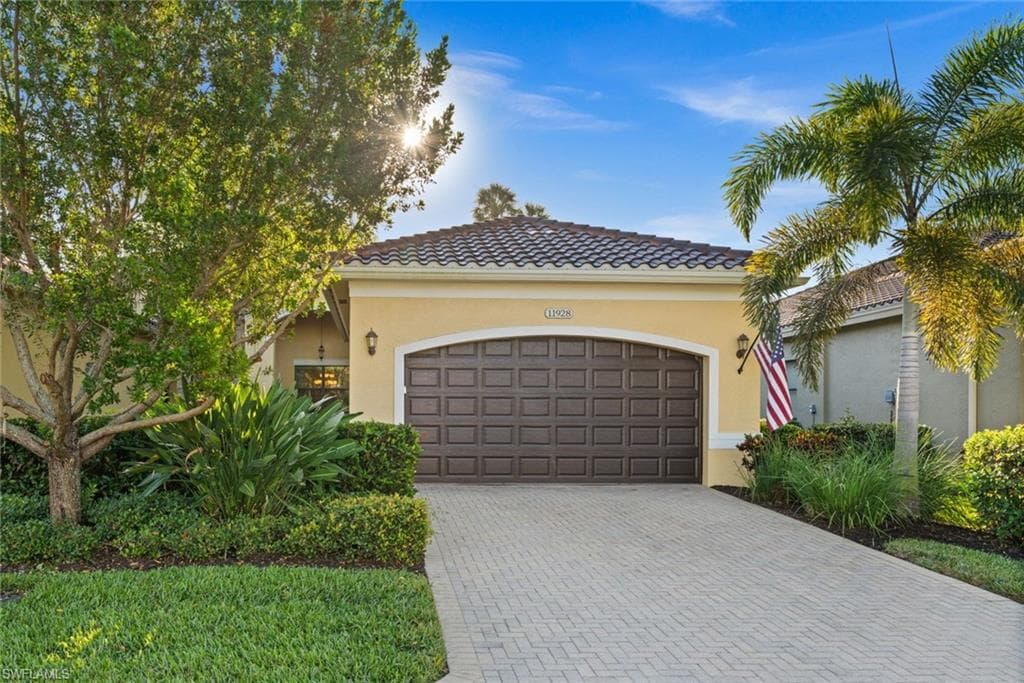 11928 Five Waters CIR FORT MYERS, FL 33913