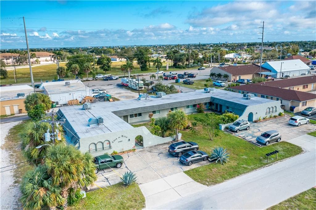 2927 SE 15th PL 3 CAPE CORAL, FL 33904