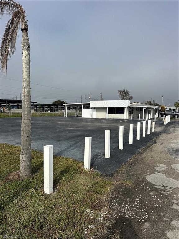 11230 Palm Beach BLVD FORT MYERS, FL 33905