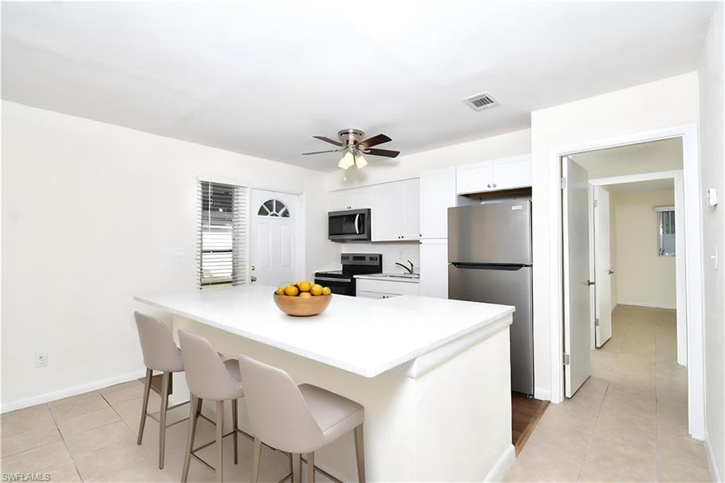 44 Tangelo CT LEHIGH ACRES, FL 33936