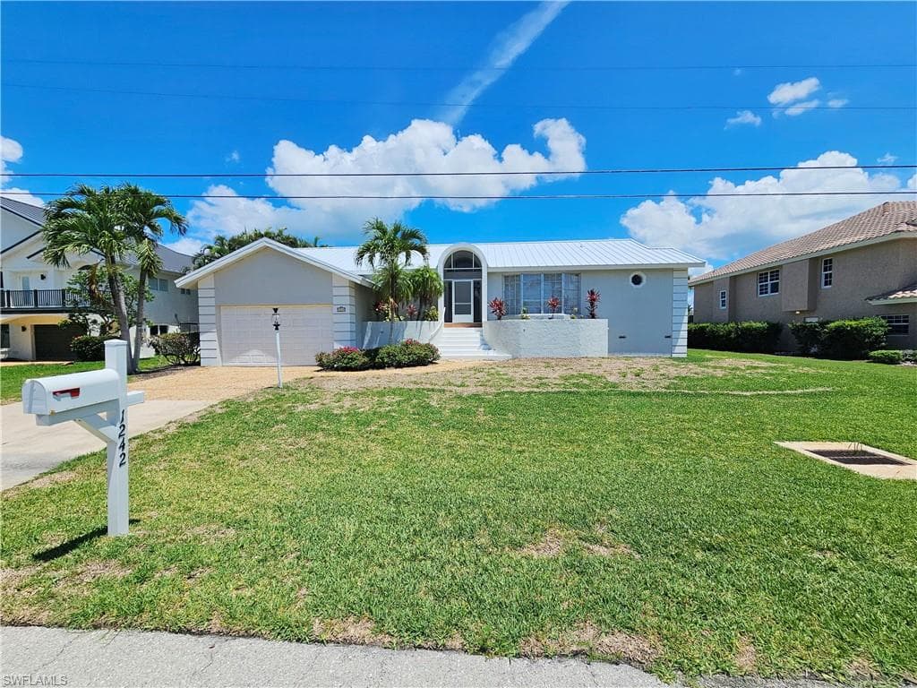 1242 Par View DR SANIBEL, FL 33957