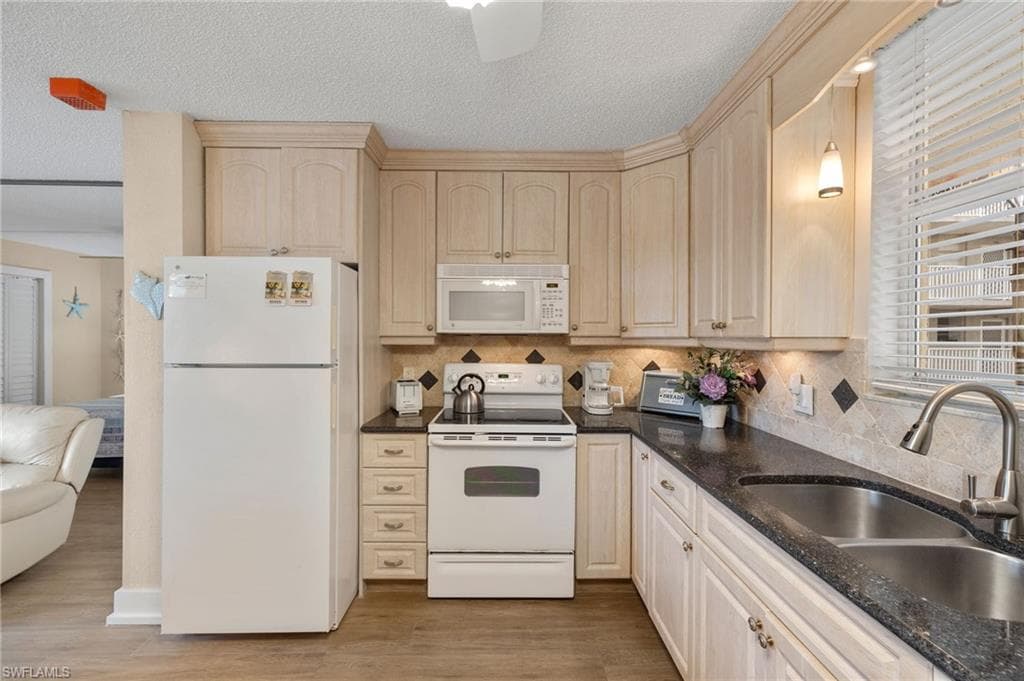 5500 Bonita Beach RD 208 BONITA SPRINGS, FL 34134