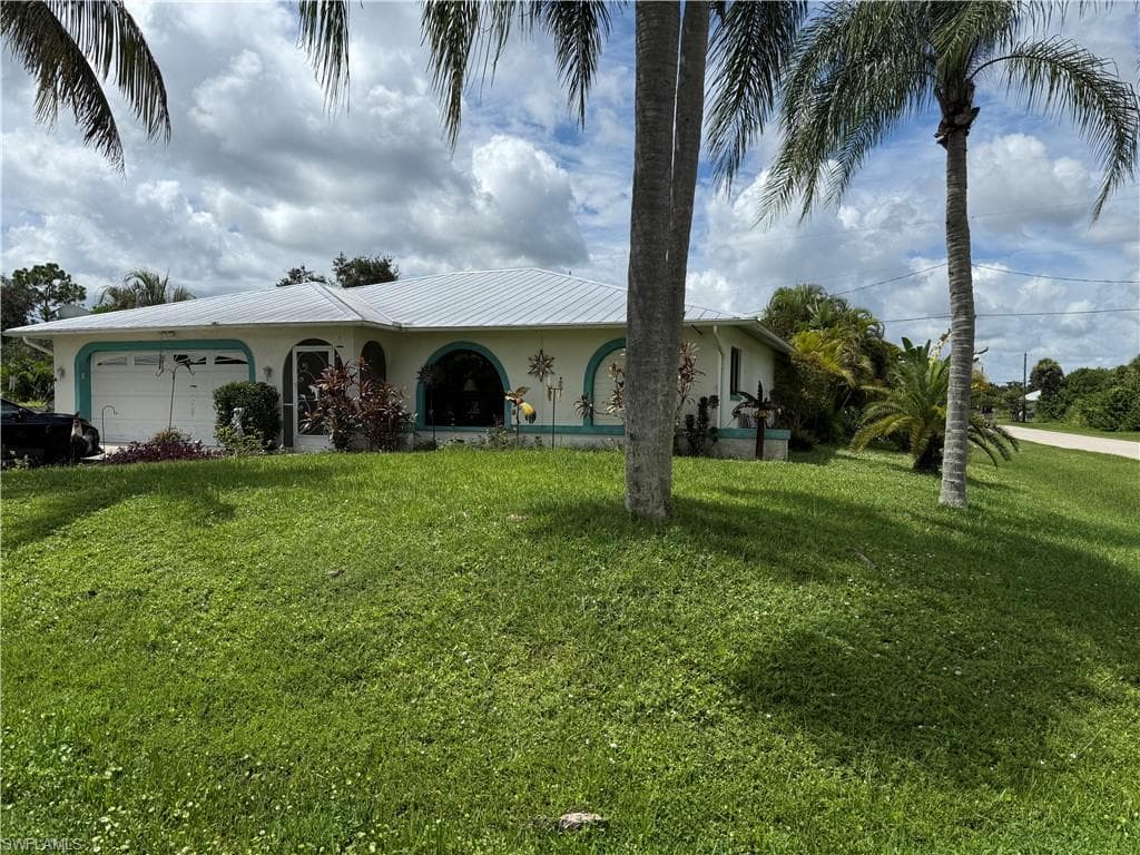 2260 Thompson RD ALVA, FL 33920