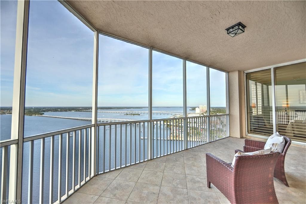 2104 W First ST 3003 FORT MYERS, FL 33901
