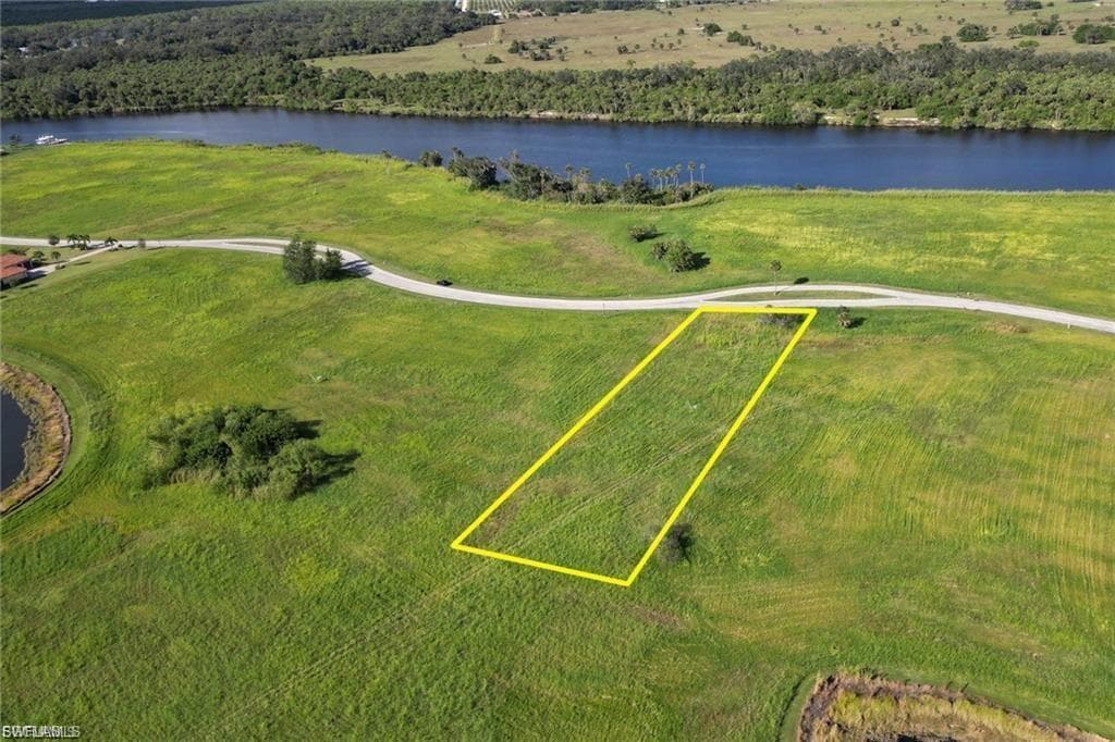 2023 Silk Bay BLVD ALVA, FL 33920
